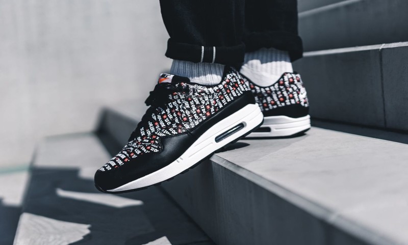 Air max 1 premium just do it black on sale